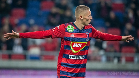 Palko Dardai of MOL Fehervar FC competes for the ball with